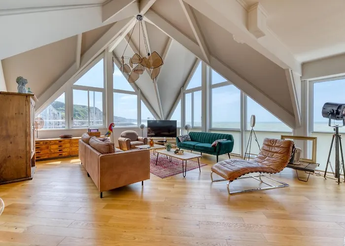 Le poséidon, gîte EXCEPTIONNEL face à la mer avec spa, terrasse, 4 chambres UN VRAI COUP DE COEUR