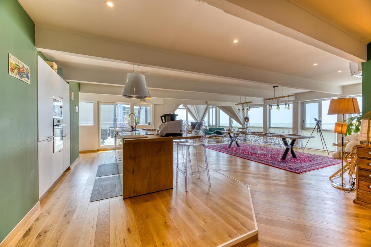 Le Poseidon, Exceptionnel Face A La Avec Spa, Terrasse, 4 Un Vrai Coup De Coeur *